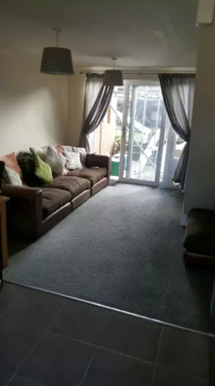 2 Bed House to Rent in Bere Regis  3