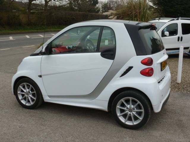  2013 Smart Fortwo Coupe 2dr  1