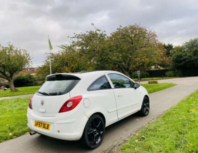2007 Vauxhall Corsa, Manual, Petrol, Top Spec, White, Must See!! thumb 4