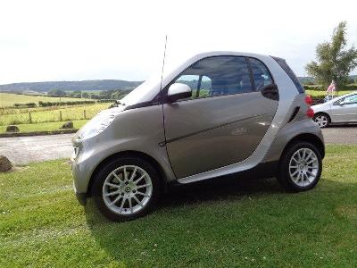  2009 Smart Car Fortwo Coupe thumb 2