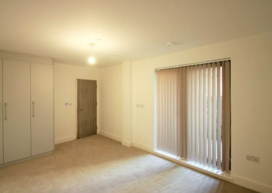 2 Bed Flat for Rent - Open Plan Kitchen / Reception Room - Newly Built - Near Amenities and Station  2