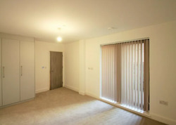 2 Bed Flat for Rent - Open Plan Kitchen / Reception Room - Newly Built - Near Amenities and Station thumb 3