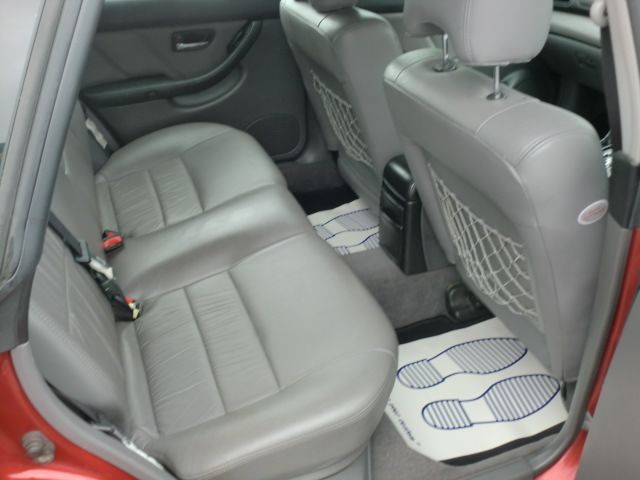  2001 Subaru Legacy 2.5 AWD 5d  7