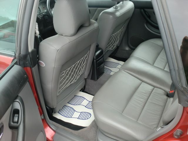 2001 Subaru Legacy 2.5 AWD 5d  6