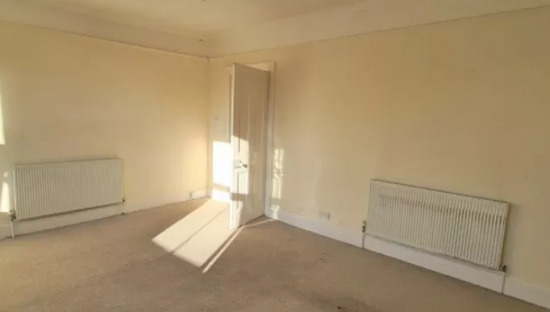 3 Bed Flat - Shirley - Parking - Available Now  3