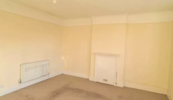3 Bed Flat - Shirley - Parking - Available Now thumb 2