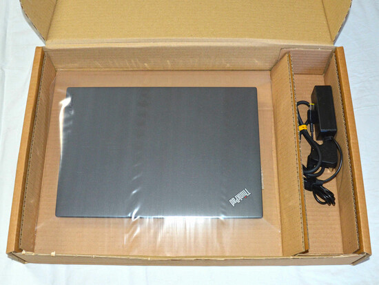 Lenovo ThinkPad T470, Core i5-7300U, 8GB DDR4, 256GB M.2 SSD  2