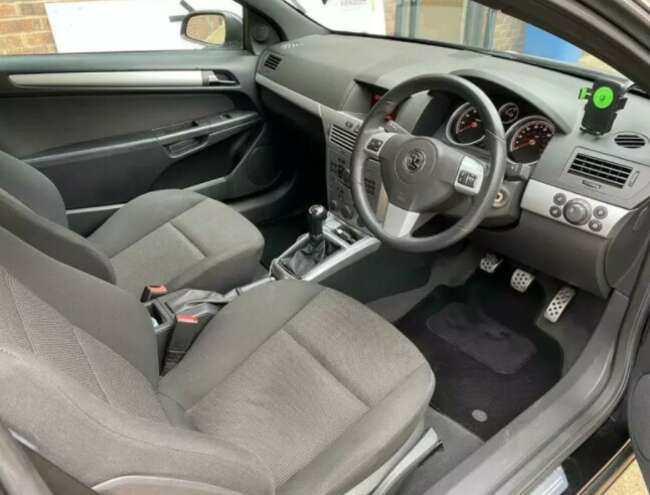 2007 Vauxhall Astra 1.8i 16V SRi Sport Hatch thumb 4