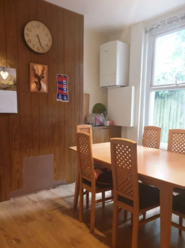 Large Double Room to Rent in Shared House on Broughton Road, Croydon CR7  3
