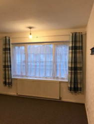 3 Bedroom Flat Is Available For Rent thumb 5