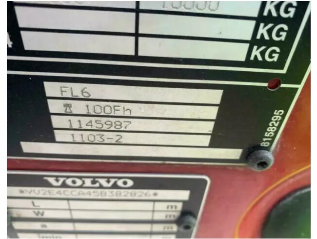 2005 Volvo Fire Engine thumb 15