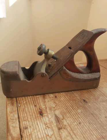 Antique Joiners Woodworking Plane Tool  0