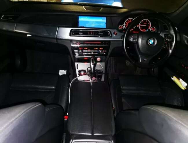 2010 BMW 7 Series, Saloon, Semi-Auto, 2993 (cc), 4 Doors thumb 8