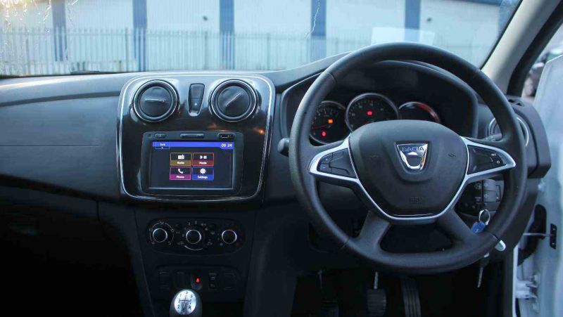  2017 Dacia Sandero 0.9 TCe Laureate 5dr  7