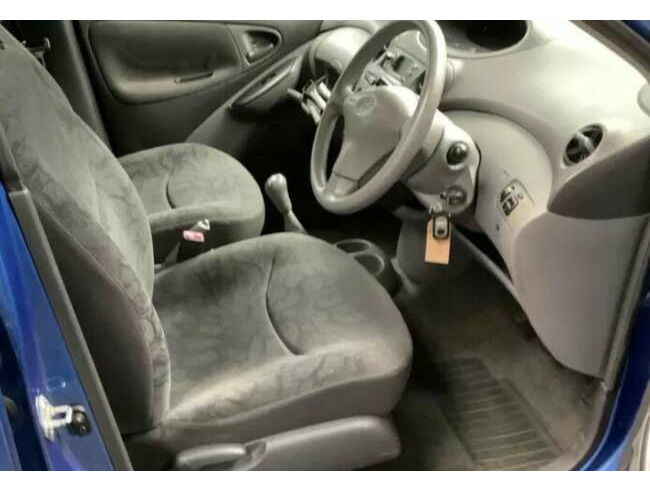 2003 Toyota Yaris, Hatchback, Manual, 998 (cc), 5 Doors thumb 5