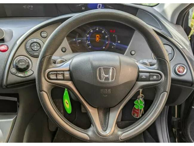 2009 Honda Civic, Hatchback, Semi-Auto, 1339 (cc), 5 Doors  8
