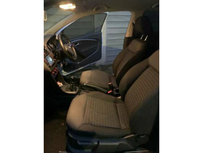 2015 Volkswagen Polo, Hatchback, Manual, 1197 (cc), 3 Doors  8