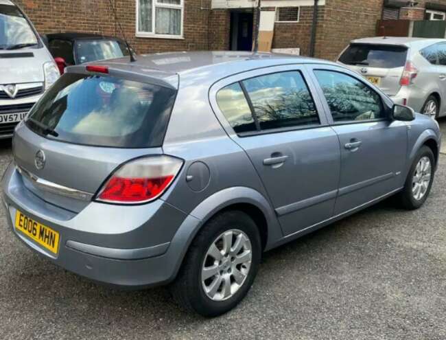 2006 Vauxhall Astra Automatic 13 Services 1 Year Mot  1