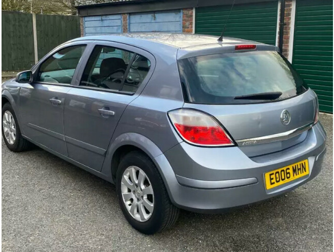 2006 Vauxhall Astra Automatic 13 Services 1 Year Mot  2