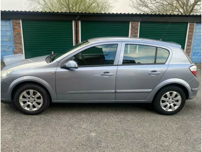 2006 Vauxhall Astra Automatic 13 Services 1 Year Mot thumb 4