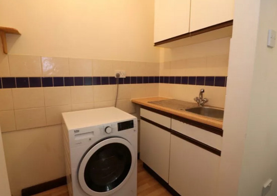 Newly Refurbished Studio Flat Is Available Immediately (Not One Bed 1) Luton Lu1 Apartment  4