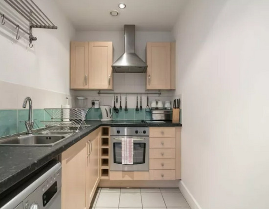 2 Bed City Centre - Short Term Let - Piccadilly Gardens - Furnished Service Apartment  4