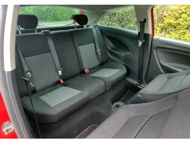 2011 Seat Ibiza 1.6 Tdi CR £30 Tax + Cambelt Done Cheap Insurance Long MOT  5