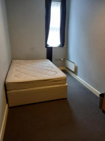 One Double Bedroom Studio Flat (LE1 1RB)  5