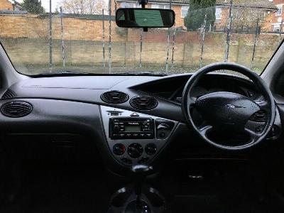  2001 Ford Focus 1.6 5dr thumb 6