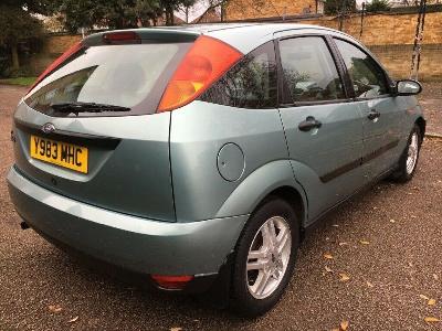 2001 Ford Focus 1.6 5dr thumb-913