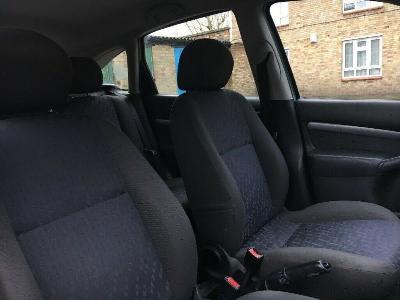  2001 Ford Focus 1.6 5dr thumb 8