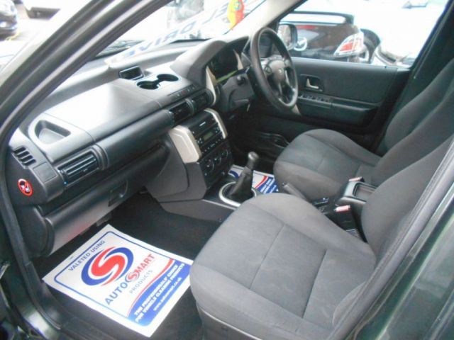  2004 Land Rover Freelander 2.0 TD4 S 5d  5