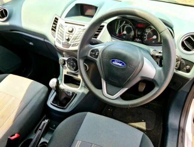 2009 Ford Fiesta Style Plus 1.2 Petrol ... 5 Doors Long Mot thumb 6