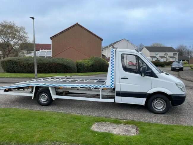 2011 Mercedes Sprinter Recovery Truck thumb 6