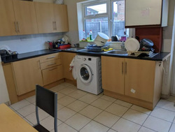 Large Double Room in Harrow Fully Furnished and Refurbished Including Bills thumb 4