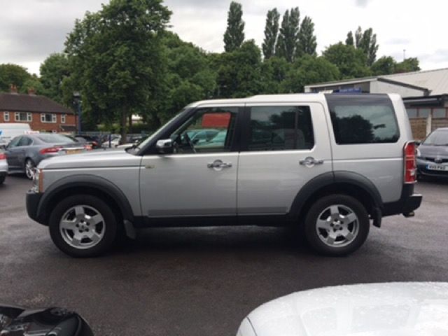  2004 Land Rover Discovery 2.7 3 TDV6 SE 5d  3