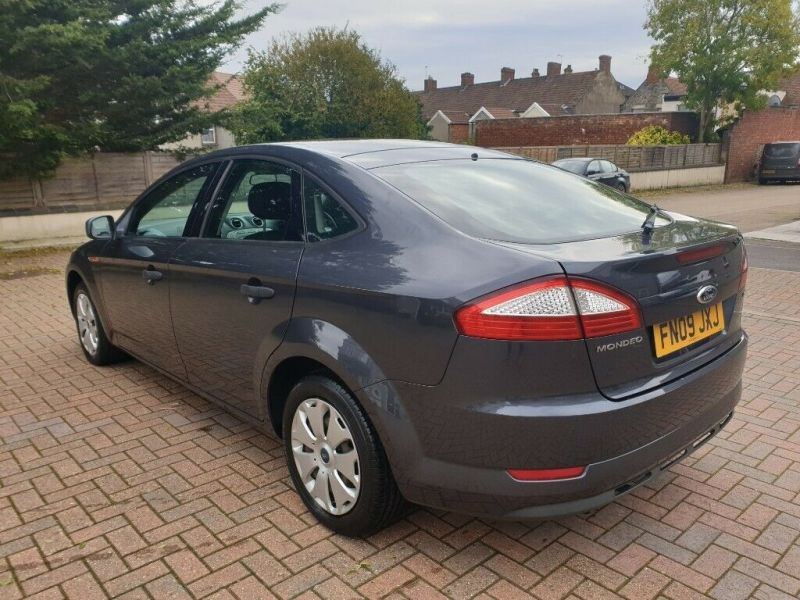  2009 Ford Mondeo 1.8 5dr  3