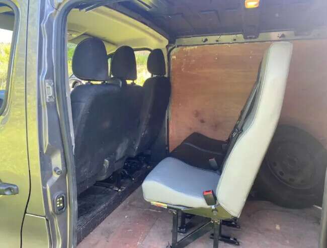 Renault Trafic with Removable Rear Seats.  2