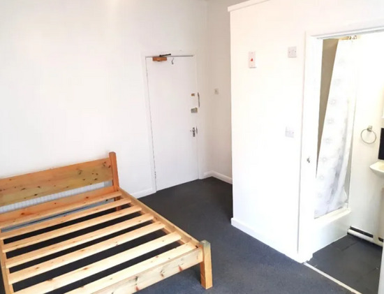 Studio Flat - Portswood - Bills Included - Available 31St August  2