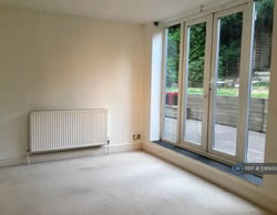 2 Bedroom Flat in Woodcote House, London, SE19 (2 Bed) (#1389358) thumb 7