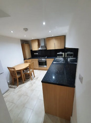 1-Bed Flat with Garden in Willesden NW10 2JJ thumb 6