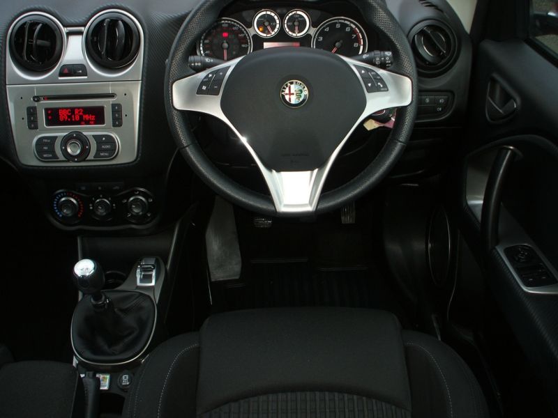  2010 Alfa Romeo Mito 1.4 TB MultiAir Veloce  3
