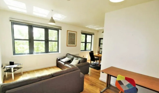Modern 2 Bedroom Apartment to Rent @ £925 PCM (Unfurnished)  2