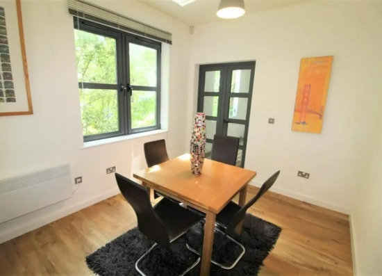 Modern 2 Bedroom Apartment to Rent @ £925 PCM (Unfurnished)  7