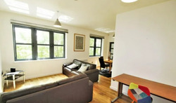 Modern 2 Bedroom Apartment to Rent @ £925 PCM (Unfurnished) thumb 3