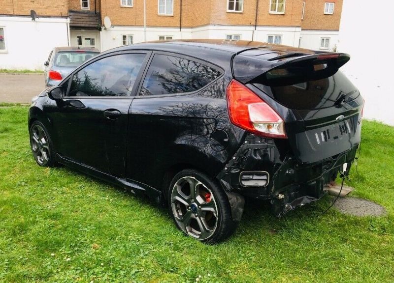  2015 15 Ford Fiesta ST-3 Very Low Miles Salvage Damaged Repairable  3