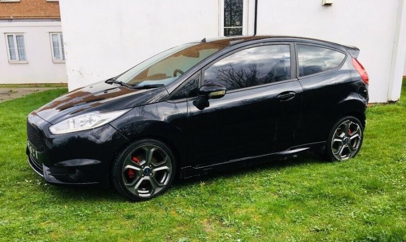  2015 15 Ford Fiesta ST-3 Very Low Miles Salvage Damaged Repairable  2