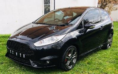  2015 15 Ford Fiesta ST-3 Very Low Miles Salvage Damaged Repairable