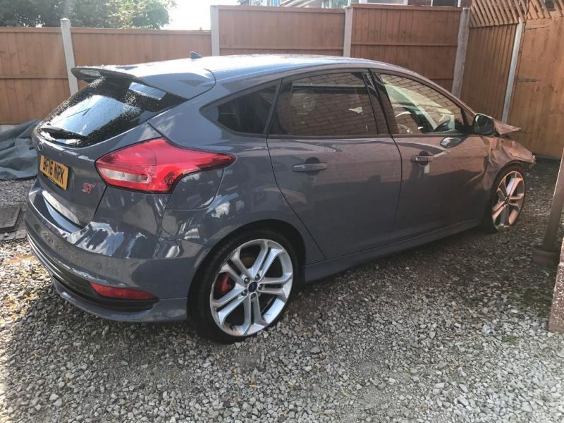  2016 Ford Focus ST-3 2.0  0