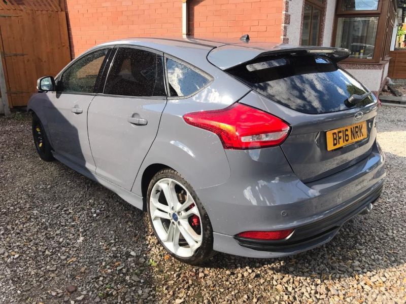  2016 Ford Focus ST-3 2.0  1